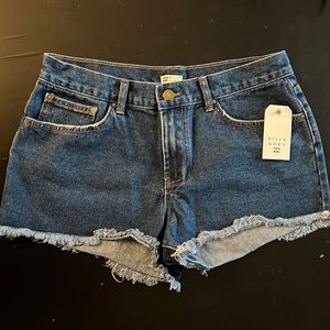 Billabong Woman’s Jean Shorts Size 30